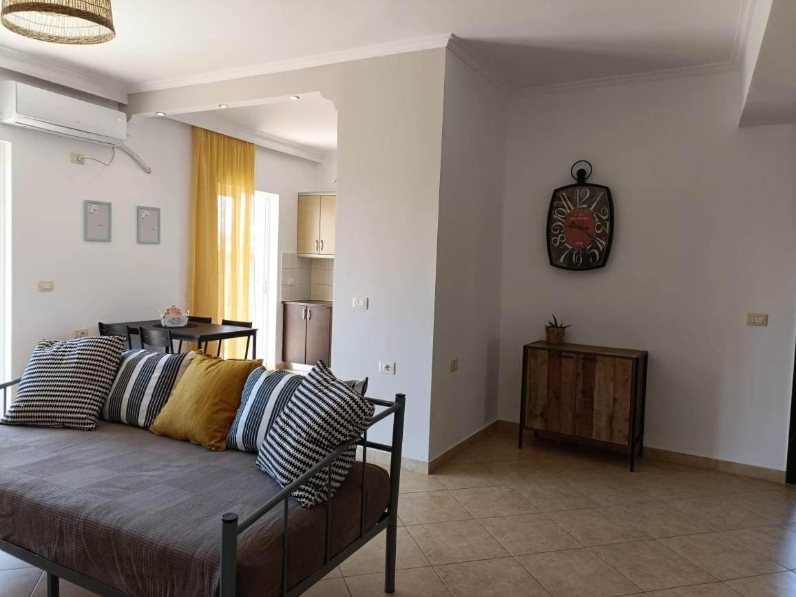 Aloe Vera Apartments Sarandë Esterno foto