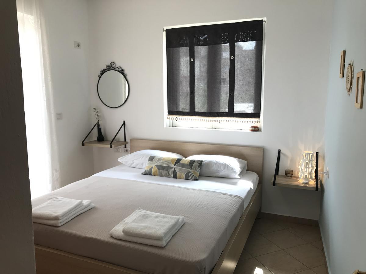 Aloe Vera Apartments Sarandë Esterno foto